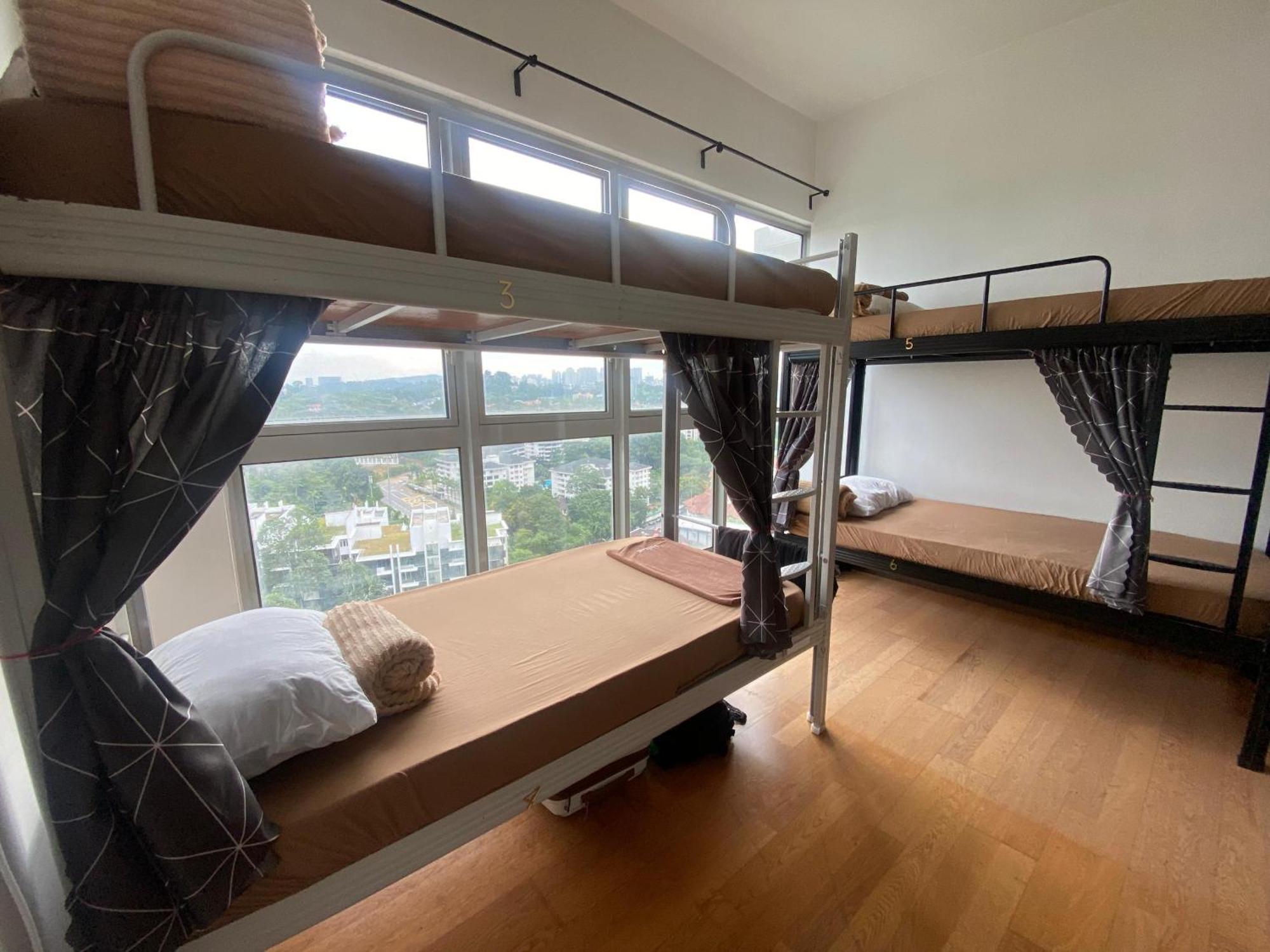 Regalia Bestfriend Hostel Kuala Lumpur Exterior photo