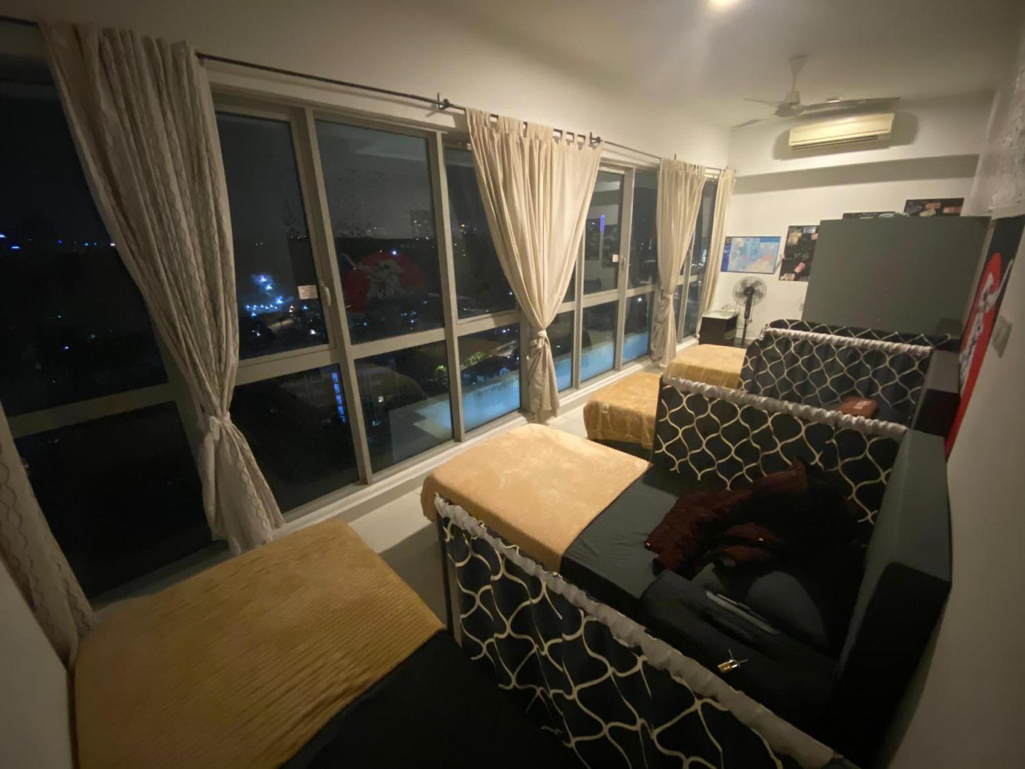Regalia Bestfriend Hostel Kuala Lumpur Exterior photo
