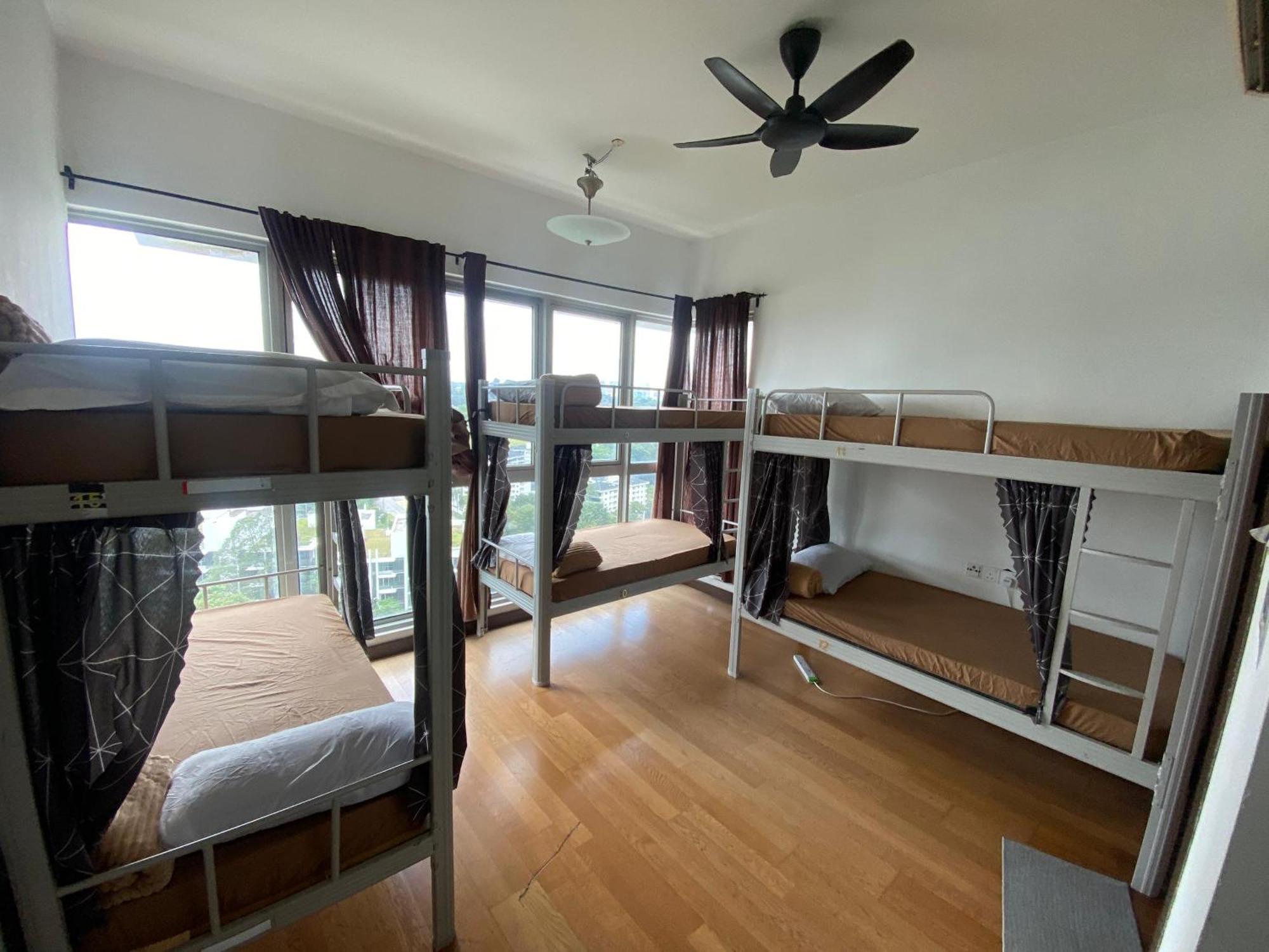 Regalia Bestfriend Hostel Kuala Lumpur Exterior photo